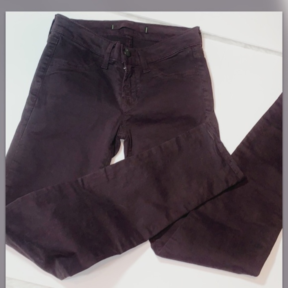 ▶️J Brand◀️ girl dark plum jeans